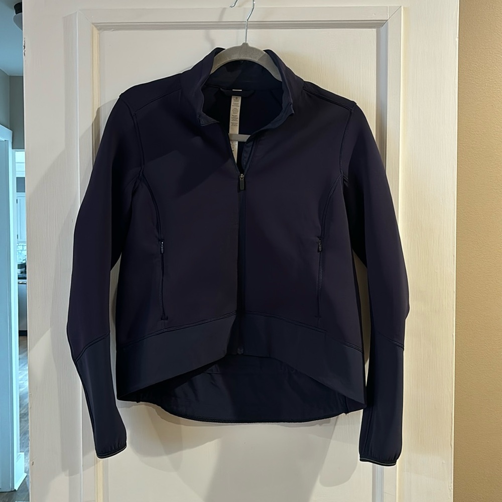 Lululemon || Cardio Squad Jacket in Midnight Navy 6 - Picture 3 of 15
